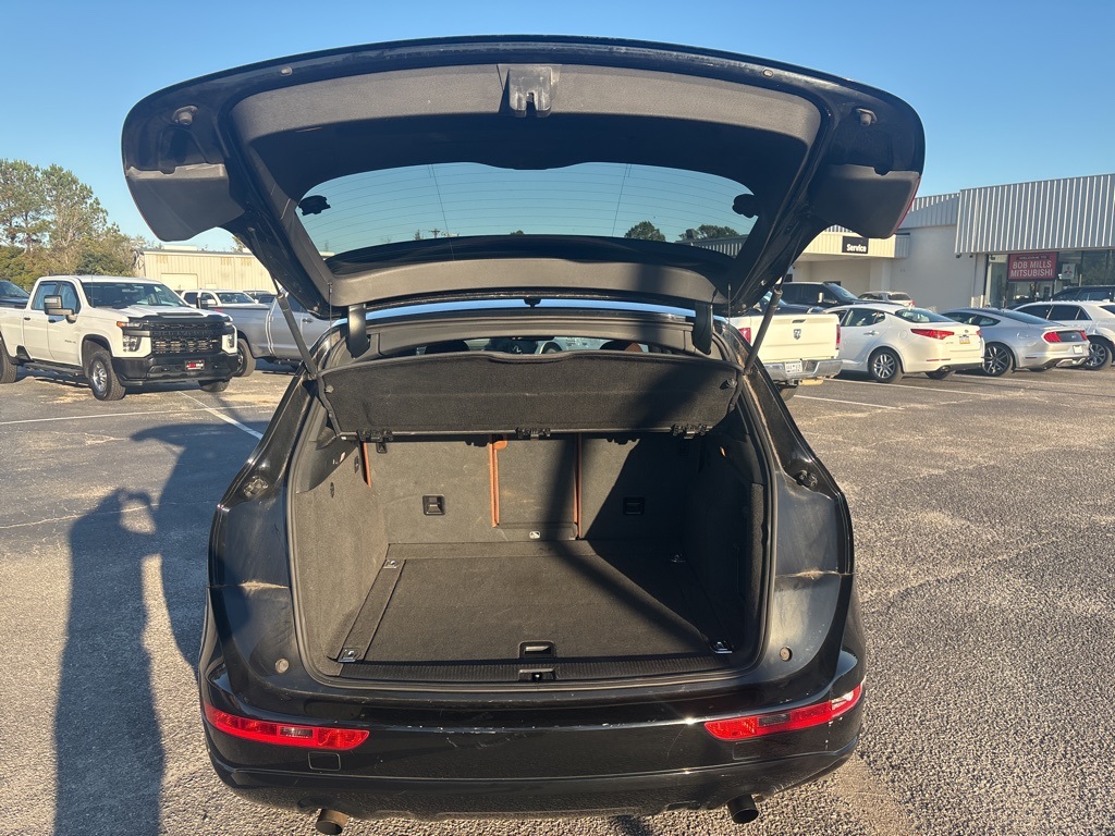 2011 Audi Q5 2.0T Premium:V3941