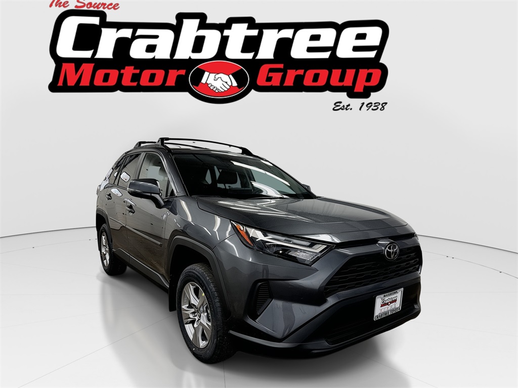 2025 Toyota RAV4 XLE's photo