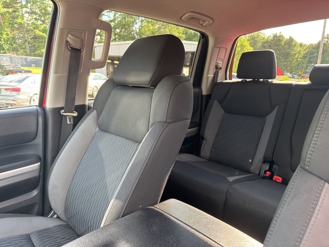 2016 Toyota Tundra SR5 photo 15