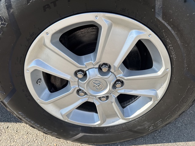 2016 Toyota Tundra SR5 photo 22