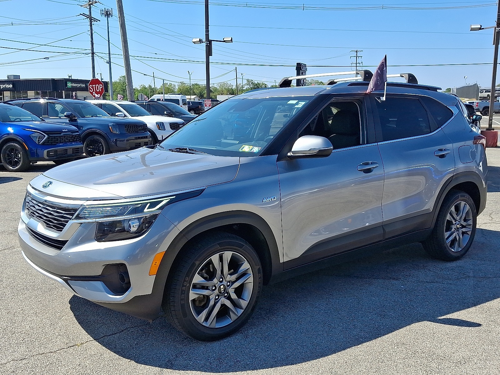 2021 Kia Seltos S photo 3