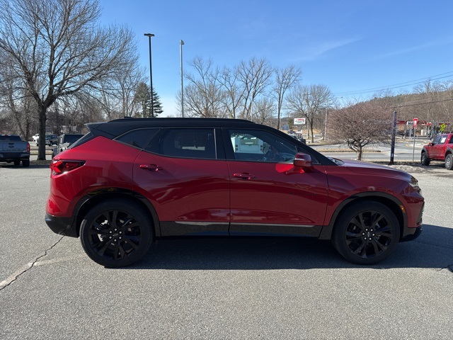 2022 Chevrolet Blazer RS photo 2