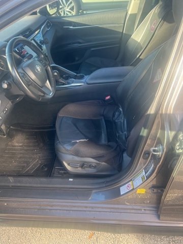 Used 2018 Toyota Camry SE with VIN 4T1B11HK0JU128715 for sale in DeLand, FL