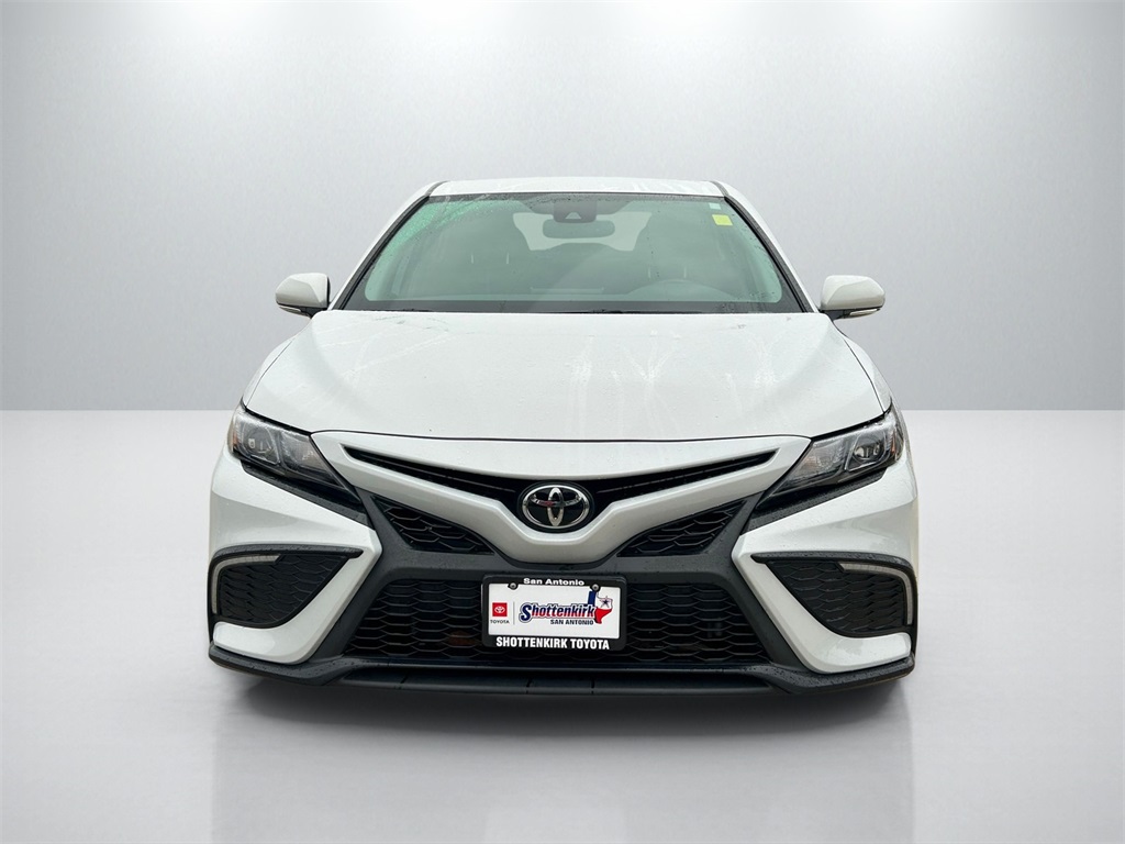 2024 Toyota Camry SE photo 2
