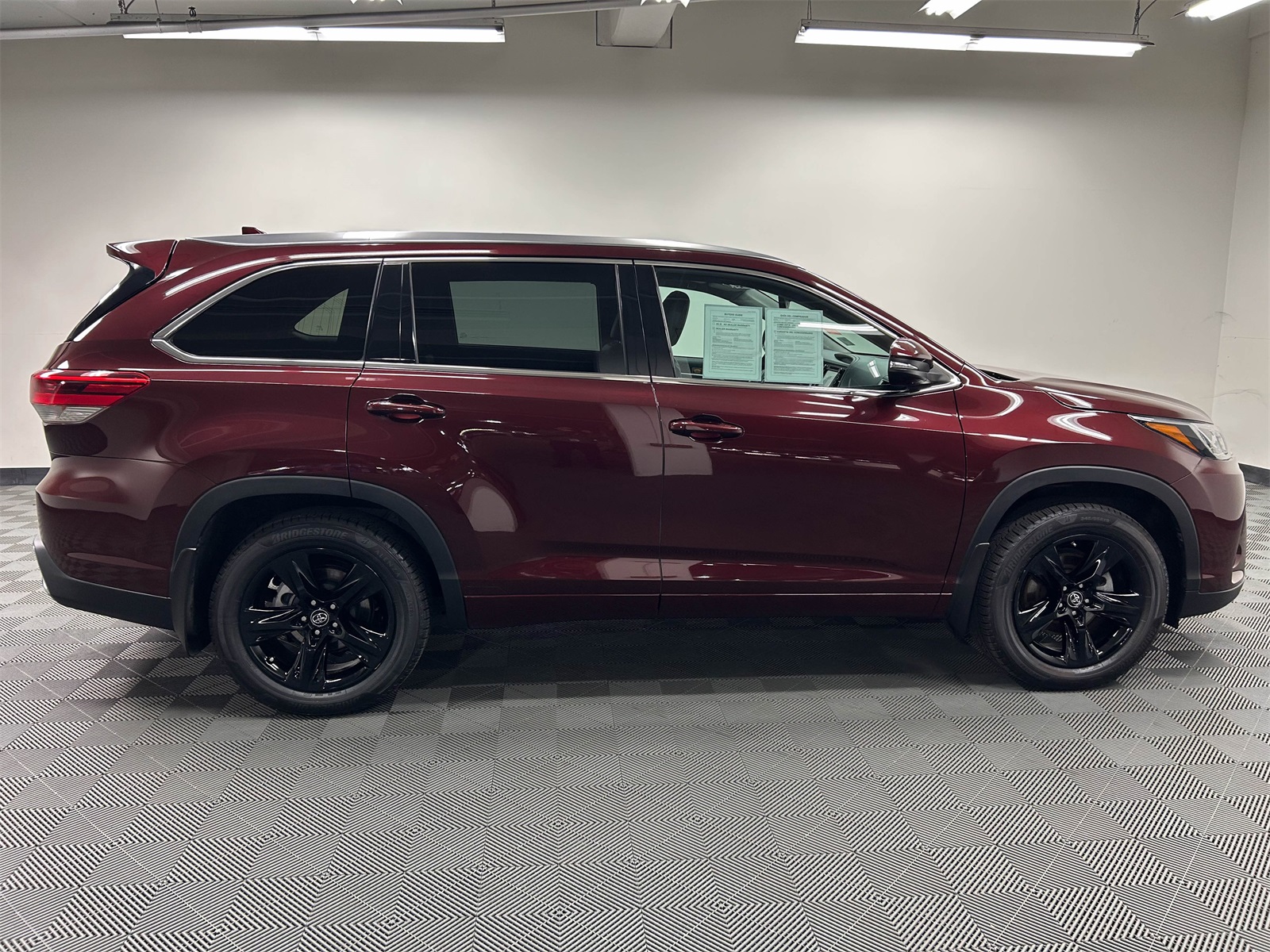 used 2018 Toyota Highlander car, priced at $18,788
