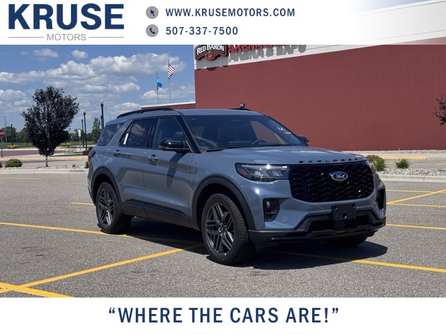 2025 Ford Explorer ST-Line