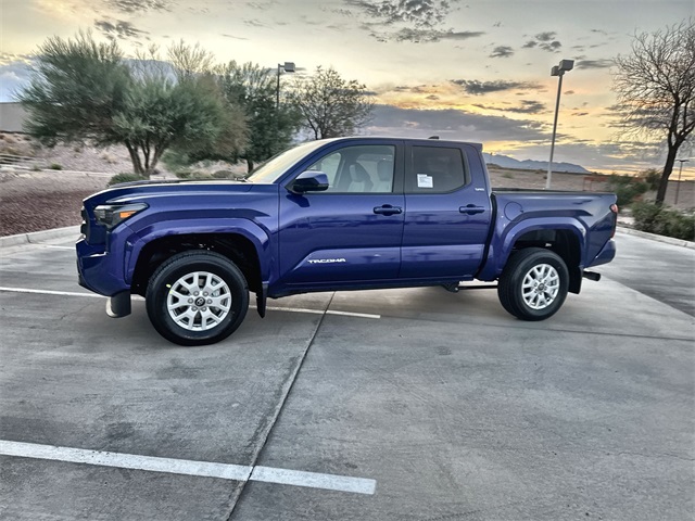 2025 Toyota Tacoma SR5 Double Cab photo 8
