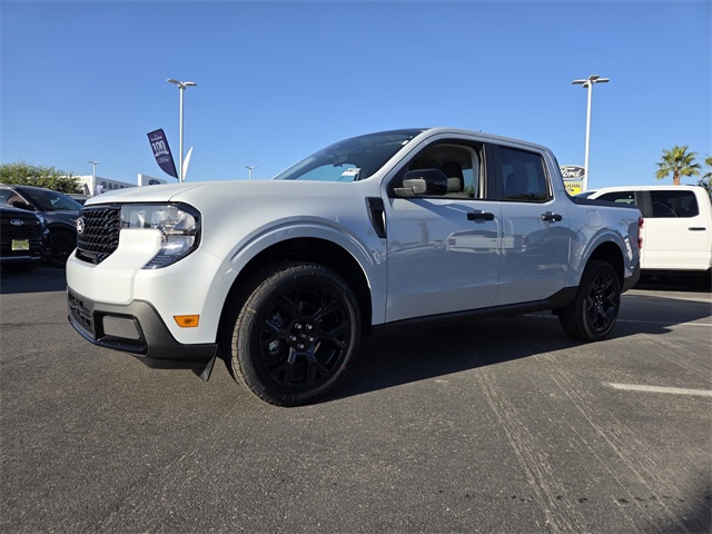 New 2025 Ford Maverick XLT 4D Crew Cab