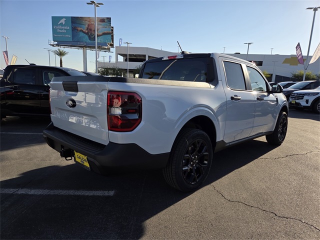 New 2025 Ford Maverick XLT 4D Crew Cab