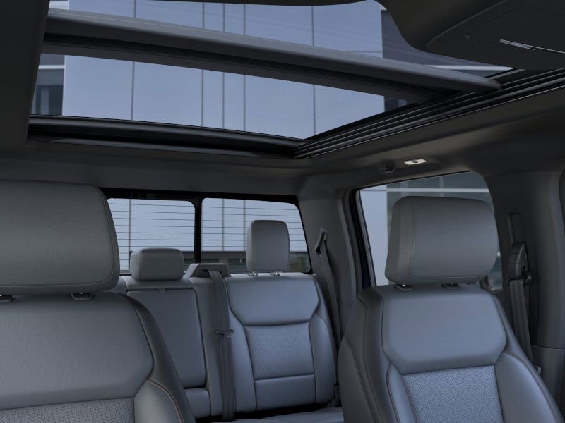 2025 Ford F-150 Lightning Lariat photo 21