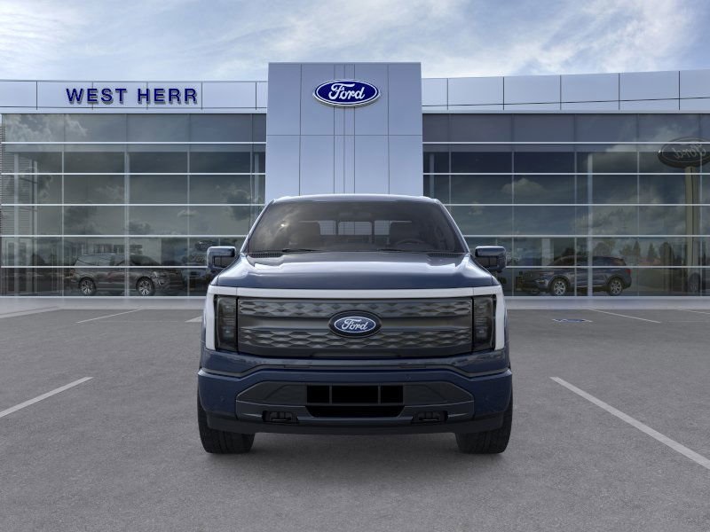 2025 Ford F-150 Lightning Lariat photo 6