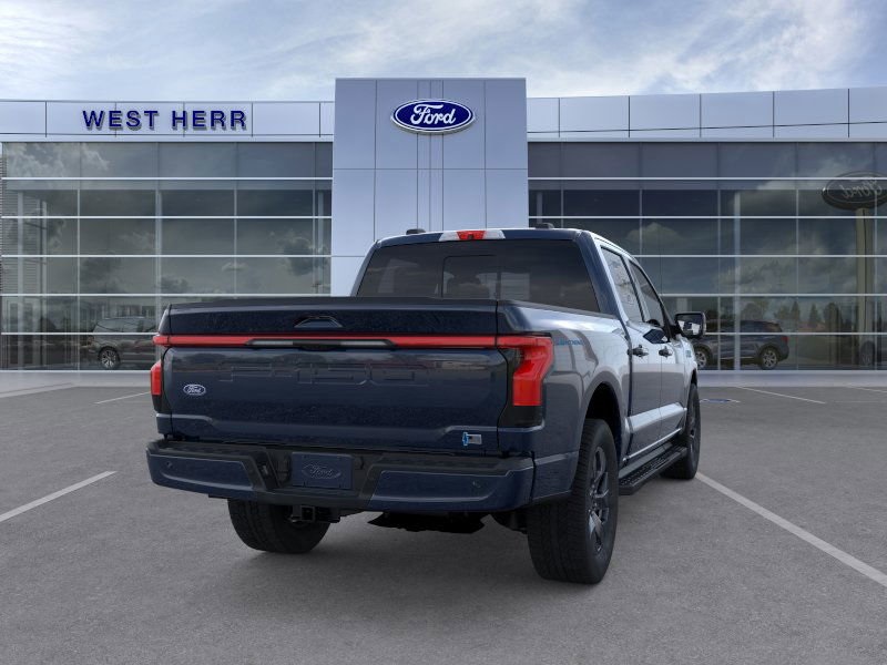 2025 Ford F-150 Lightning Lariat photo 7