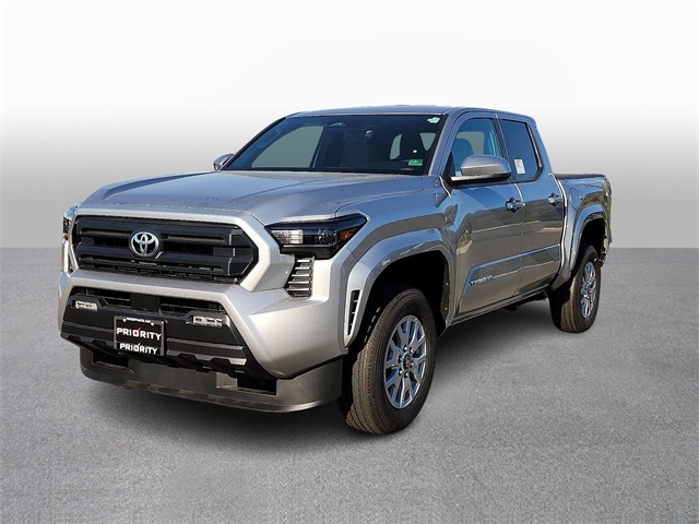 2025 Toyota Tacoma SR5's photo