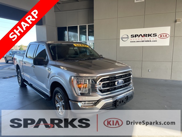 2021 Ford F-150 XLT's photo