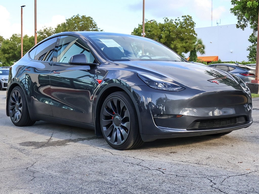 Used 2024 Tesla Model Y Performance with VIN 7SAYGDEF9RA278087 for sale in Cleveland, OH