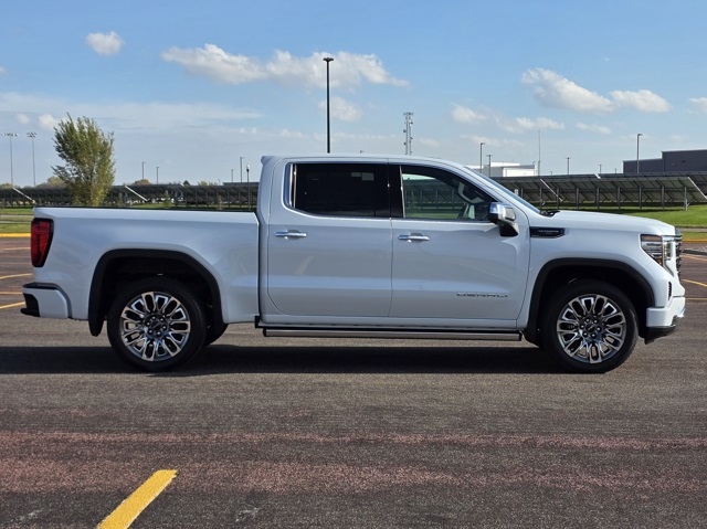 2026 GMC Sierra 1500 Crew Cab, Short Bed, Denali Ultimate, 4WD