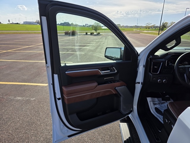 2026 GMC Sierra 1500 Crew Cab, Short Bed, Denali Ultimate, 4WD