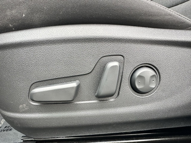 2023 Cyber Silver Hyundai Kona SEL AWD SUV