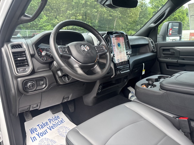 2025 Ram 2500 Tradesman photo 14