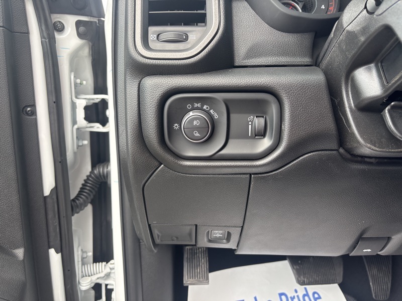 2025 Ram 2500 Tradesman photo 17