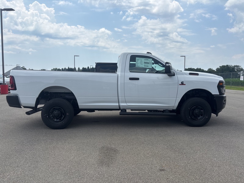 2025 Ram 2500 Tradesman photo 2