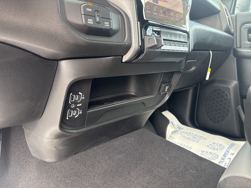 2025 Ram 2500 Tradesman photo 24