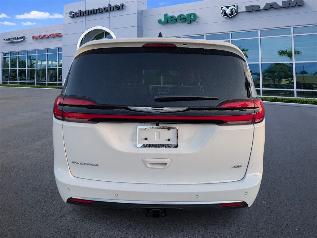 new 2026 Chrysler Pacifica car, priced at $52,550