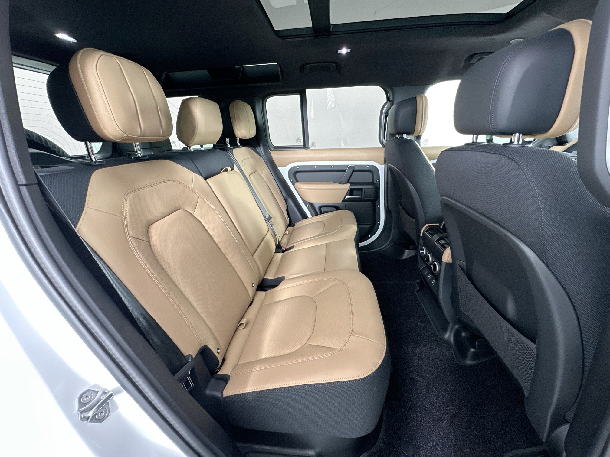 new 2025 Land Rover Defender 110 car, priced at $115,948