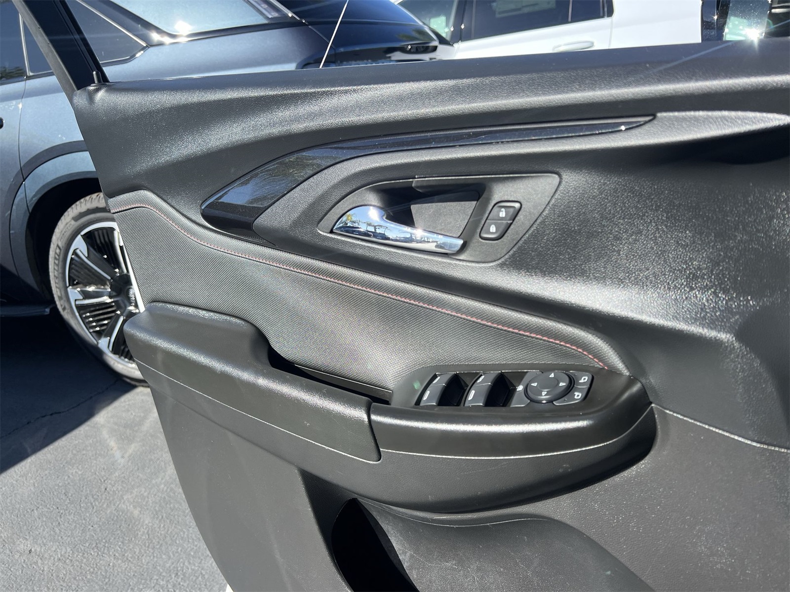 used 2023 Chevrolet TrailBlazer car, priced at $21,991