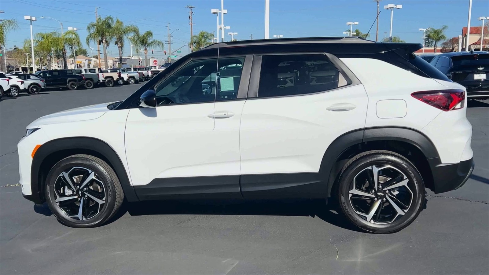 used 2023 Chevrolet TrailBlazer car, priced at $21,991