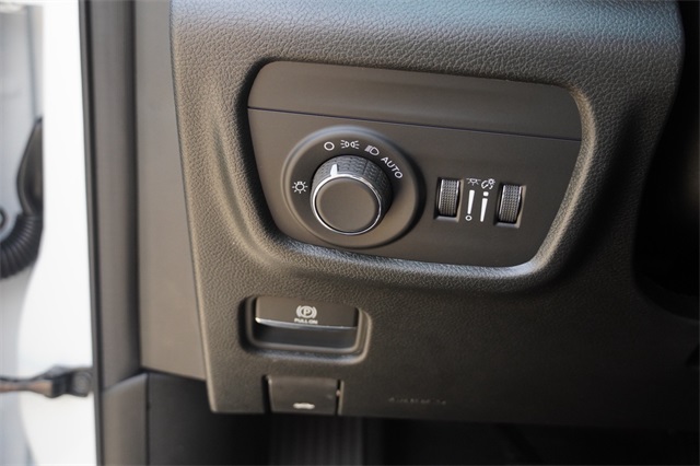 2025 Jeep Grand Cherokee Laredo photo 22