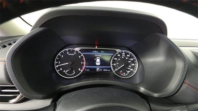 2025 Aspen White Tricoat/Super Black Nissan Sentra SR FWD Sedan