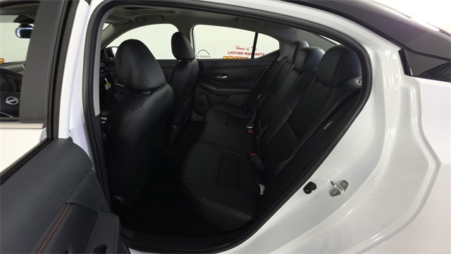 2025 Aspen White Tricoat/Super Black Nissan Sentra SR FWD Sedan