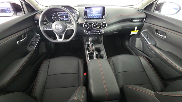 2025 Aspen White Tricoat/Super Black Nissan Sentra SR FWD Sedan
