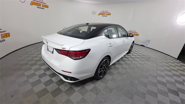 2025 Aspen White Tricoat/Super Black Nissan Sentra SR FWD Sedan