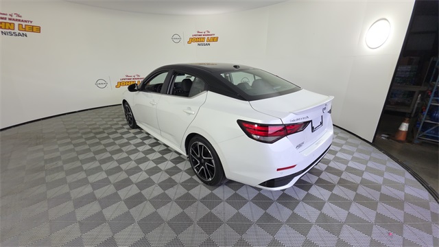 2025 Aspen White Tricoat/Super Black Nissan Sentra SR FWD Sedan