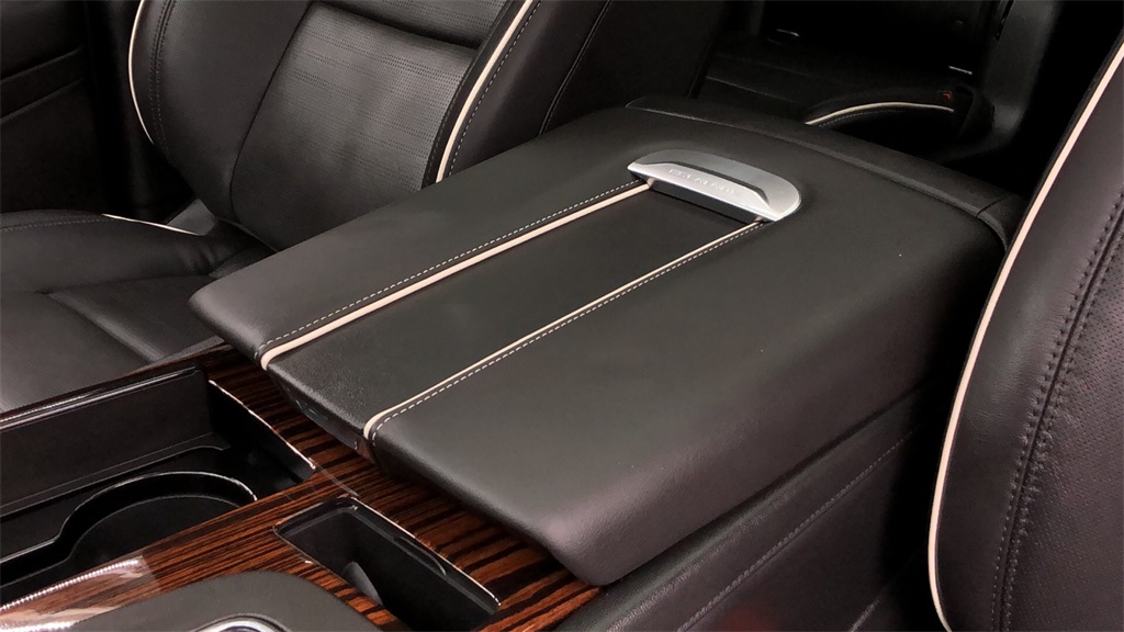 2022 Cadillac Escalade - 202793