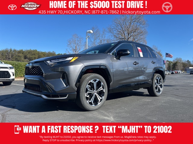 2025 Toyota RAV4 XSE's photo