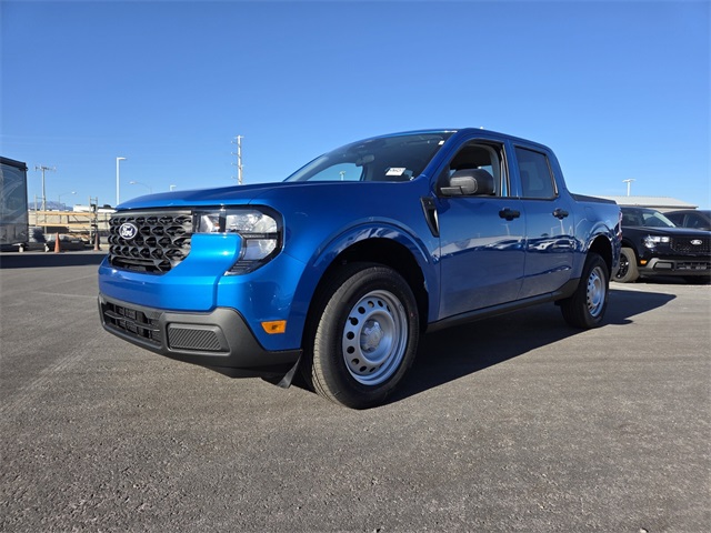 New 2026 Ford Maverick XL 4D Crew Cab
