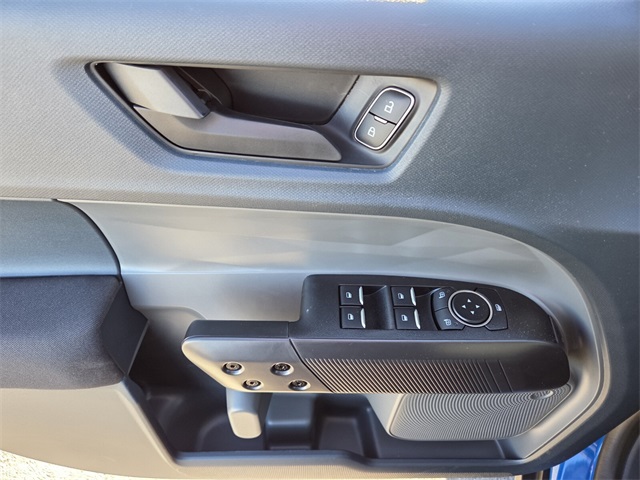 New 2026 Ford Maverick XL 4D Crew Cab