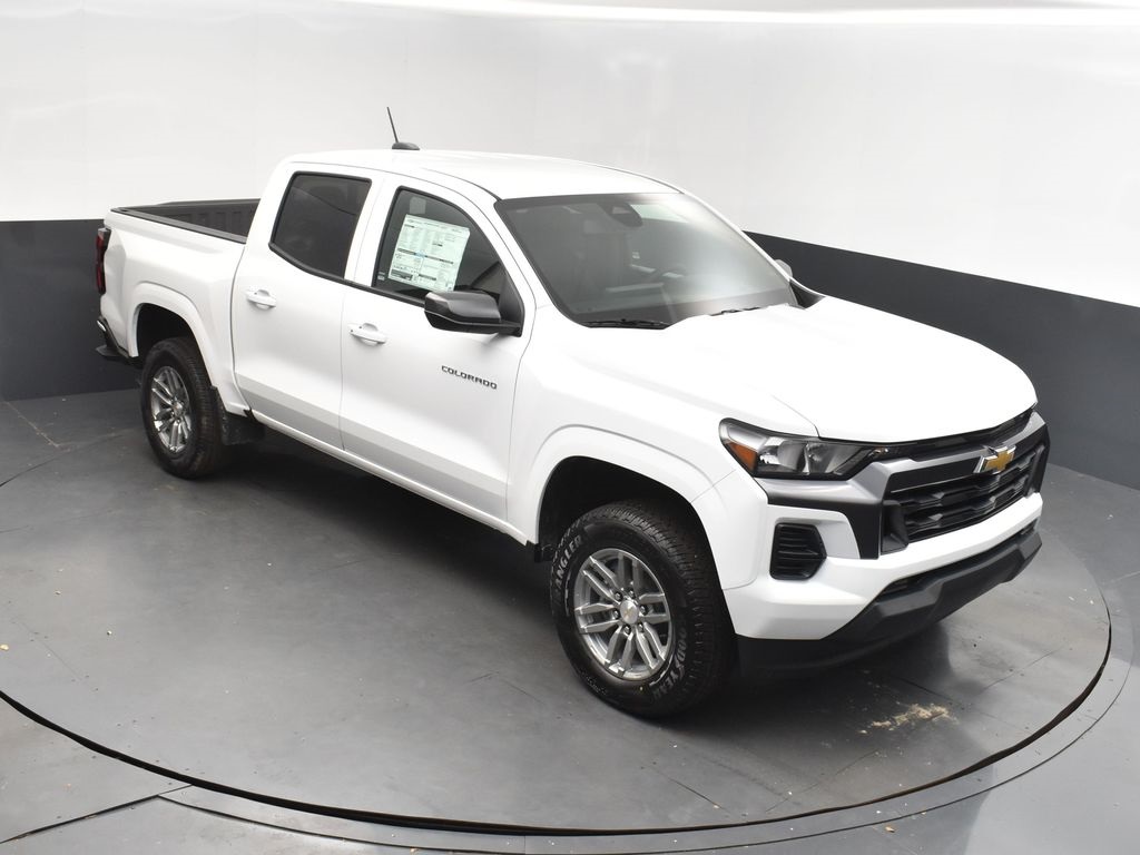 2025 Summit White Chevrolet Colorado LT RWD Truck