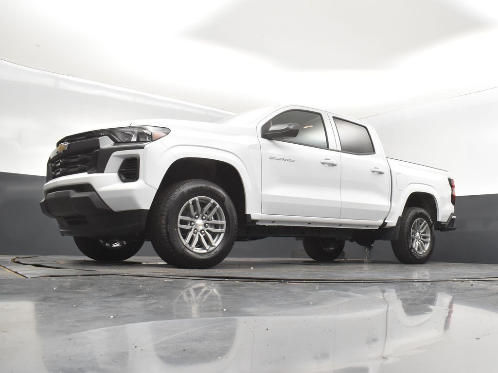 2025 Summit White Chevrolet Colorado LT RWD Truck