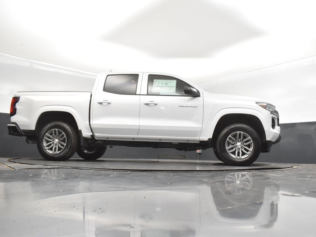 2025 Summit White Chevrolet Colorado LT RWD Truck