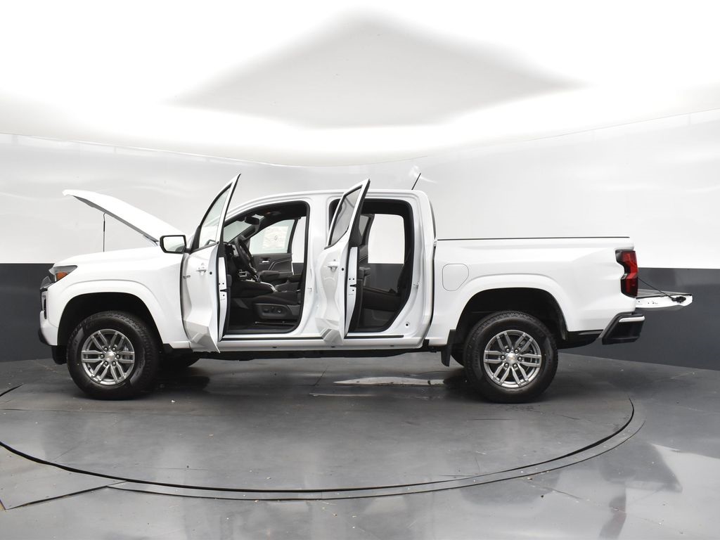 2025 Summit White Chevrolet Colorado LT RWD Truck