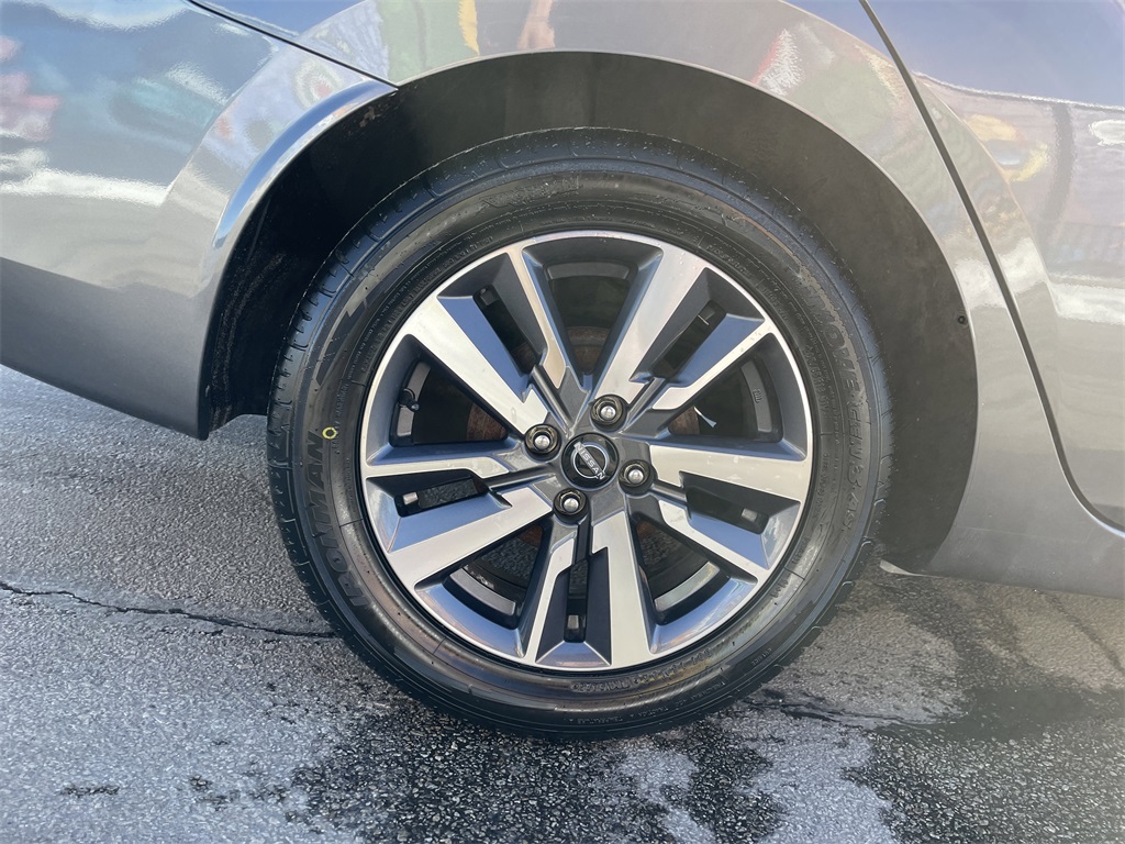 Used 2023 Nissan Versa Sedan