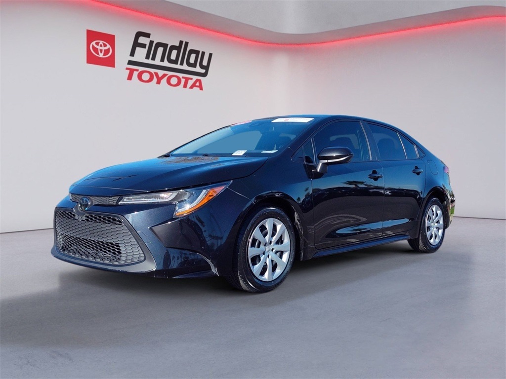 2022 Toyota Corolla LE's photo