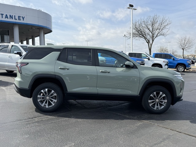 new 2026 Chevrolet Equinox car, priced at $33,790