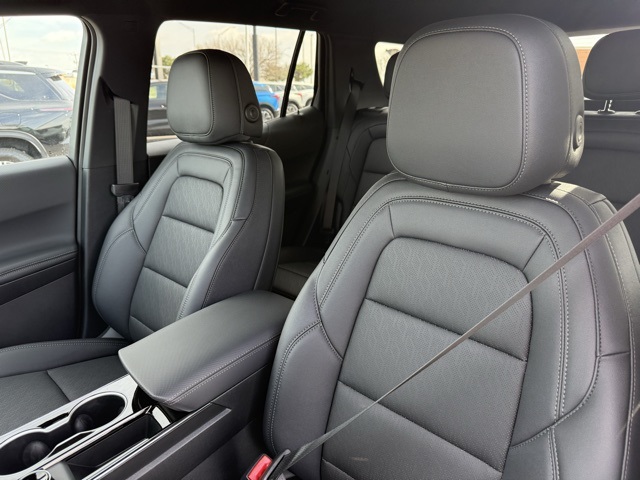 new 2026 Chevrolet Equinox car, priced at $33,790