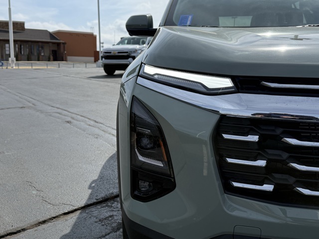 new 2026 Chevrolet Equinox car, priced at $33,790