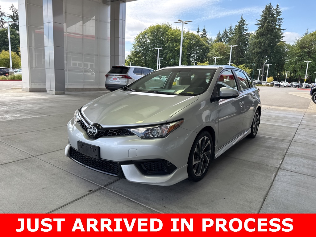 2016 Scion iM Base photo 4